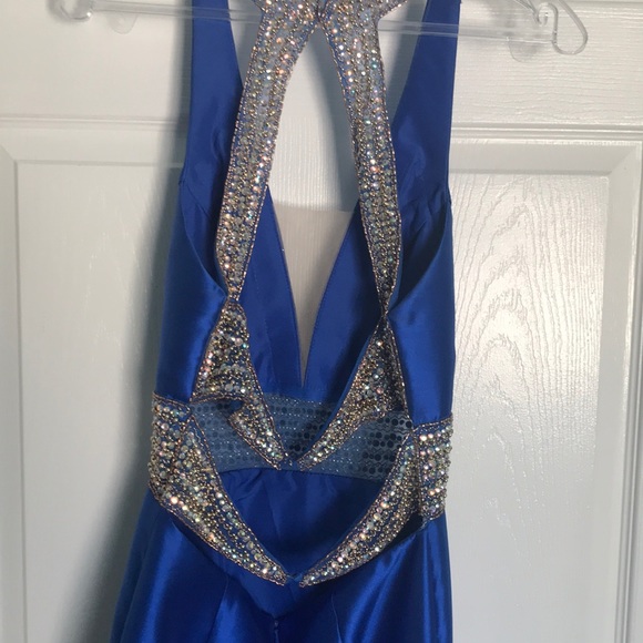 Gorgeous Women’s Royal Blue formal prom party gown in size4 - Picture 6 of 17
